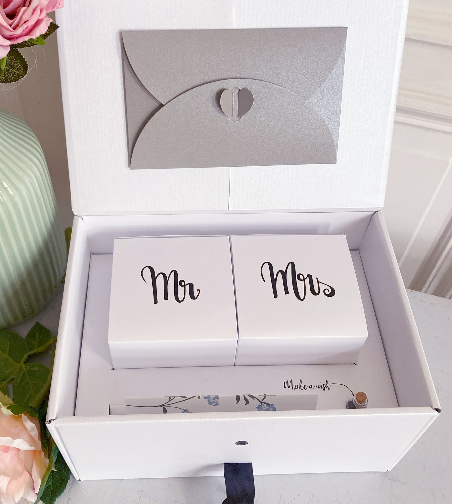 Bride and Groom Gift Box