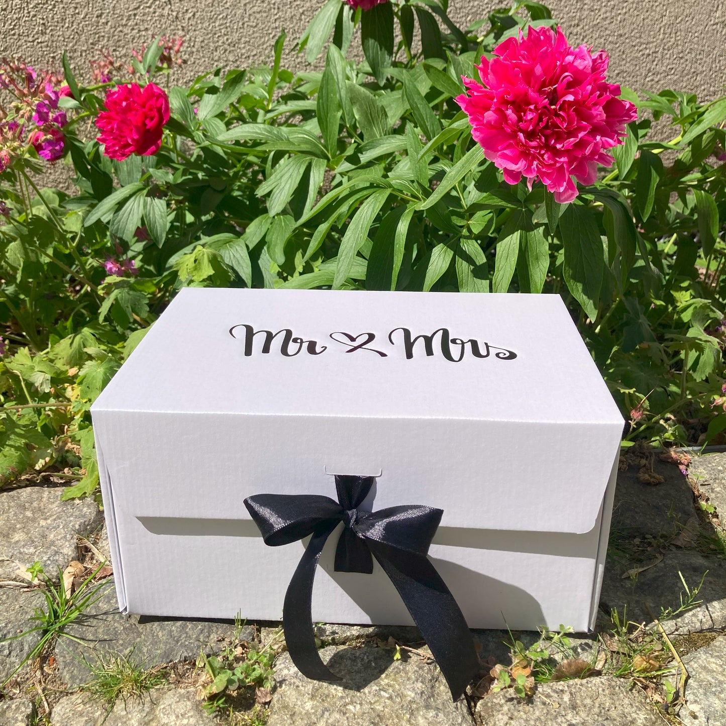 Bride and Groom Gift Box