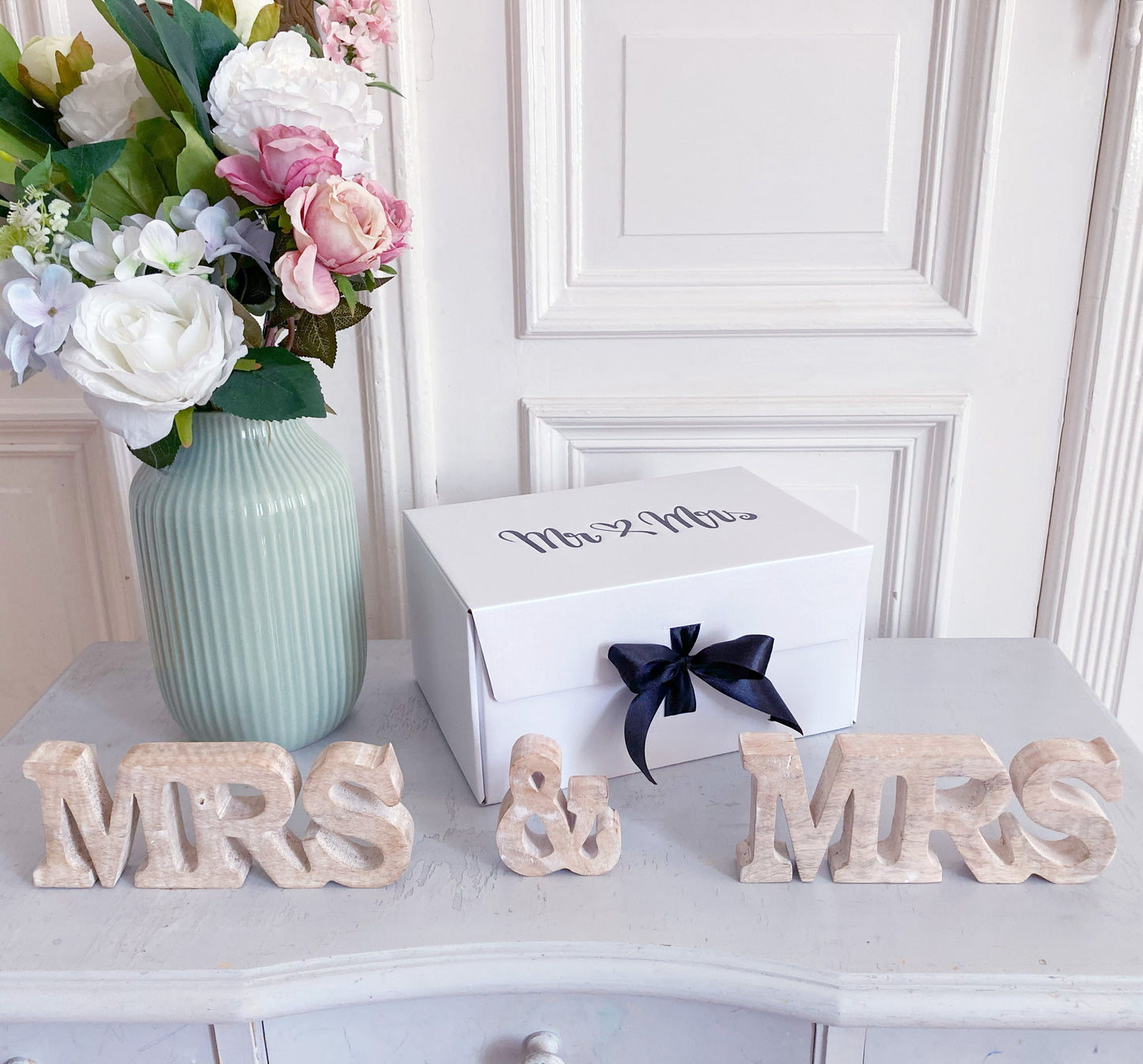 Bride and Groom Gift Box