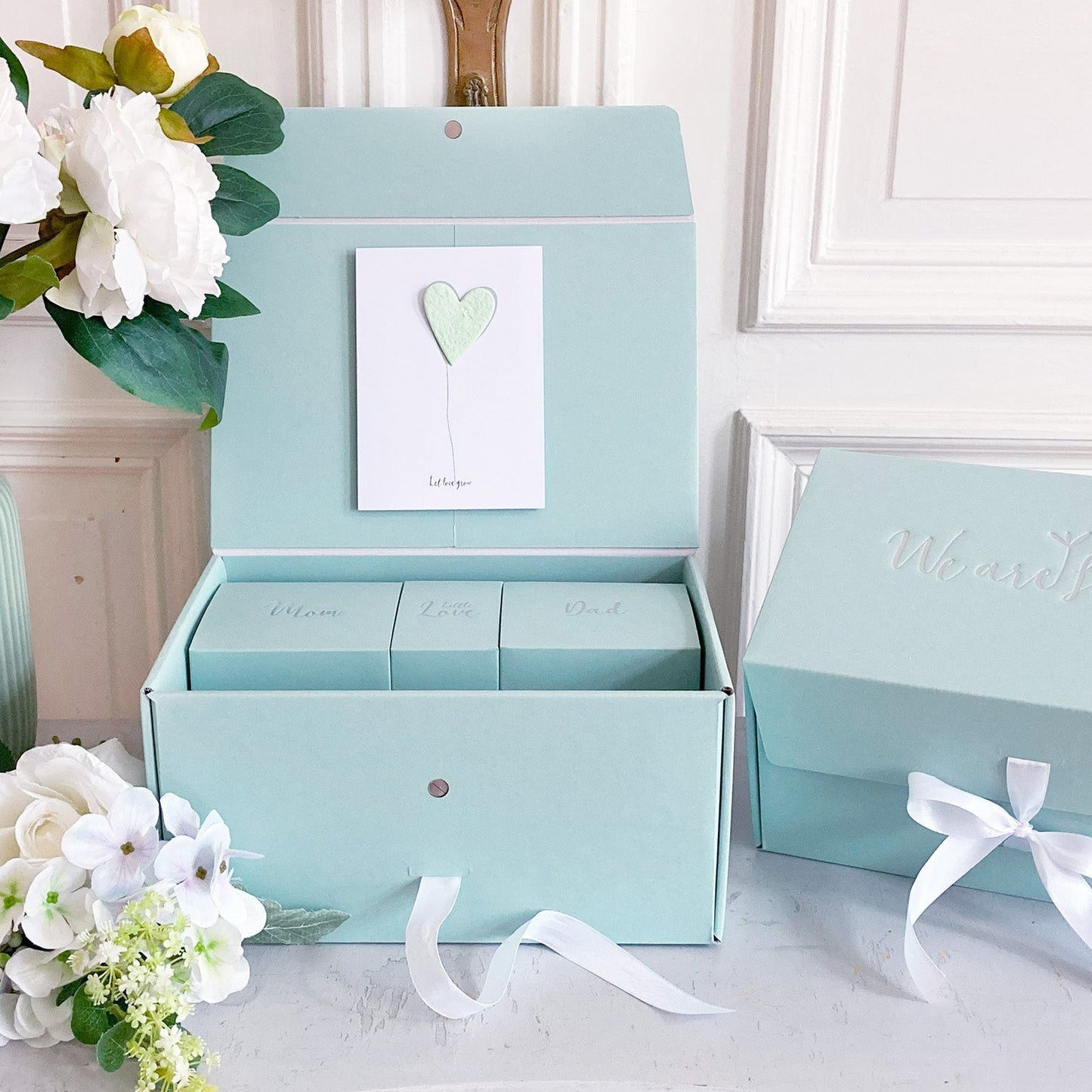 We Are Family Box - Geschenk zur Geburt und für die junge Familie